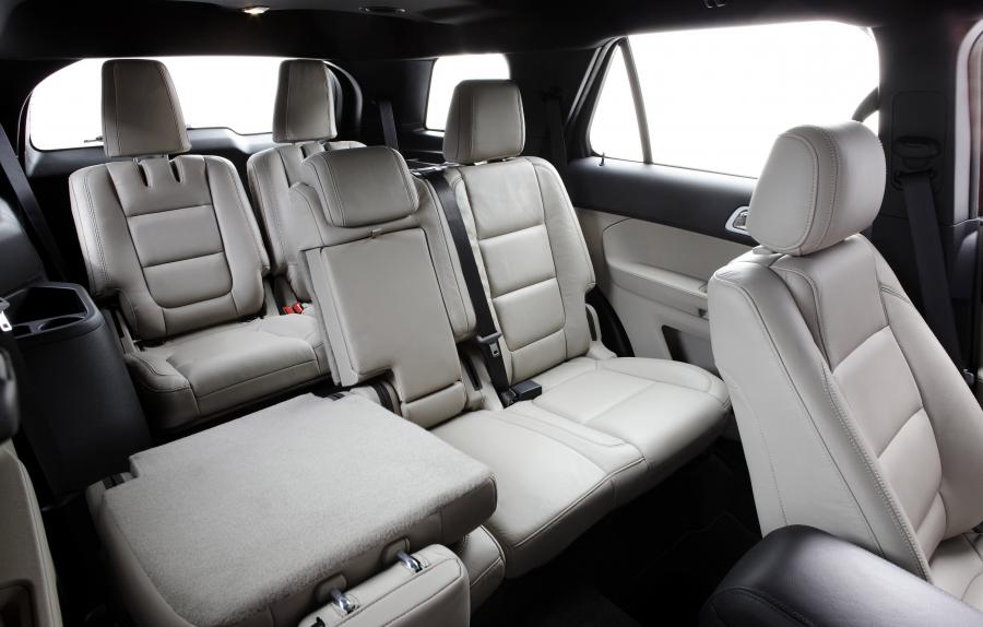  Ford Explorer 2011 года  (фото 101 из 174)